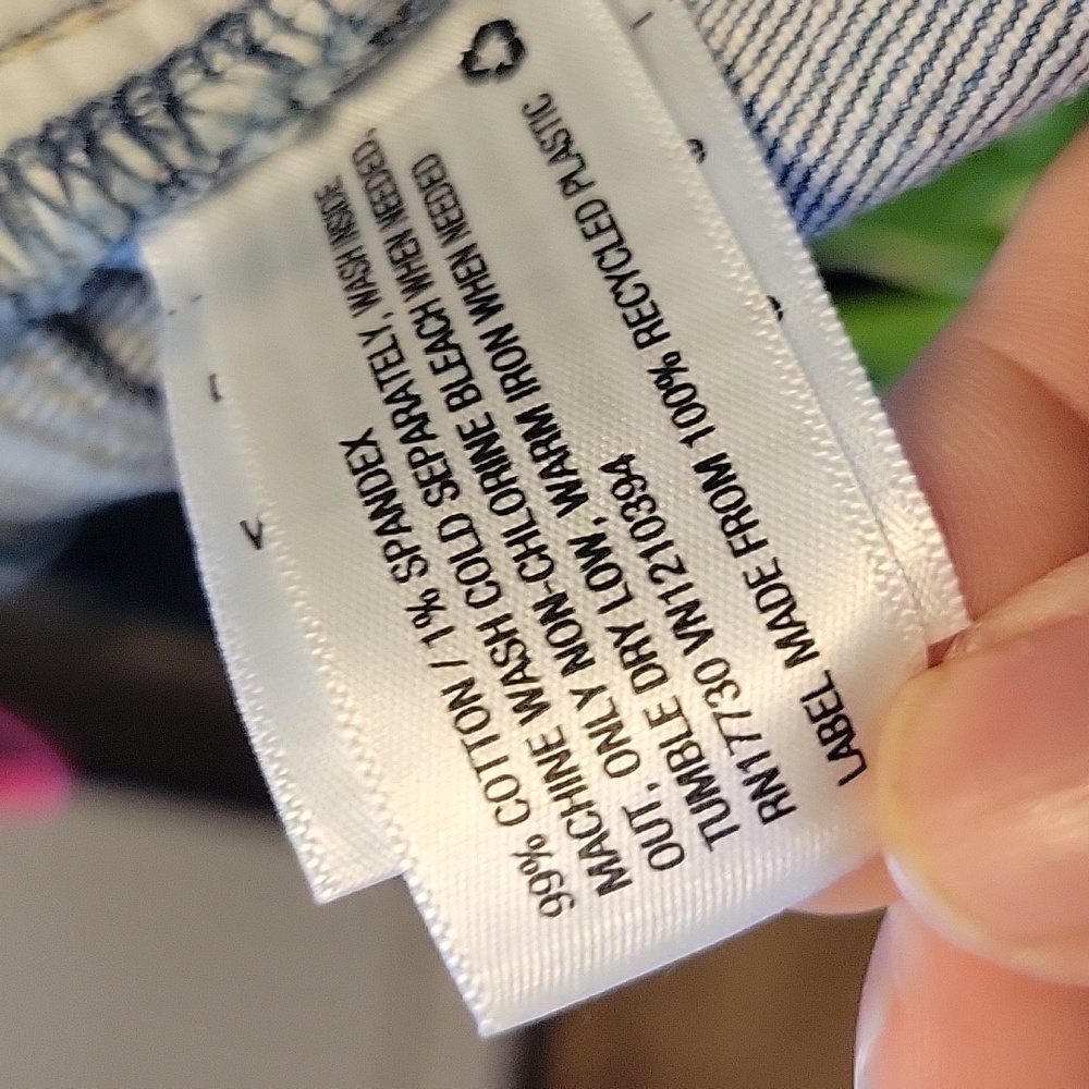 Universal Thread - image 5